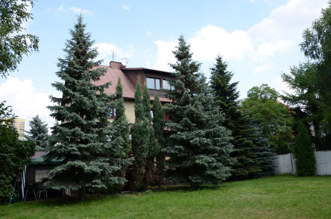 Kwatery Pracownicze Tolek Варшава Экстерьер фото