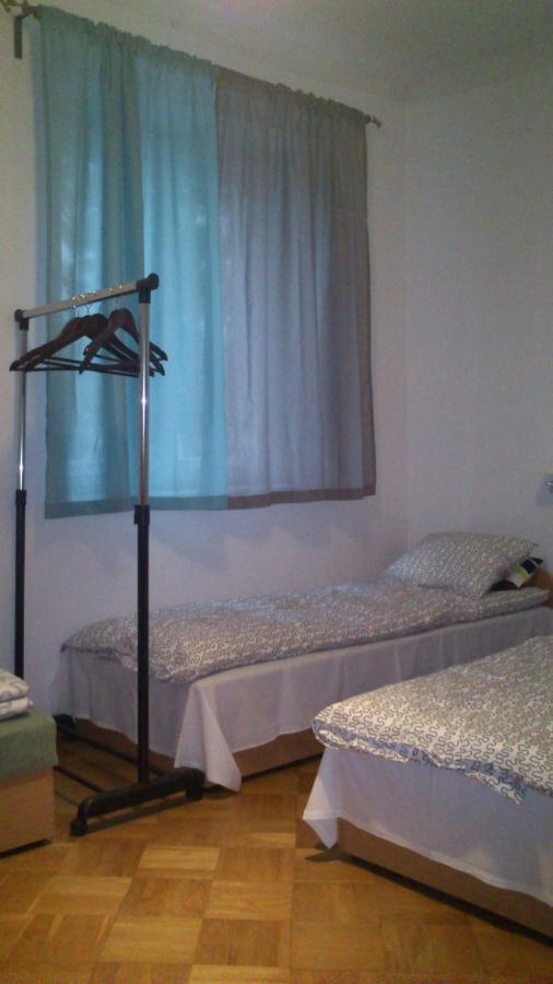 Kwatery Pracownicze Tolek Варшава Экстерьер фото